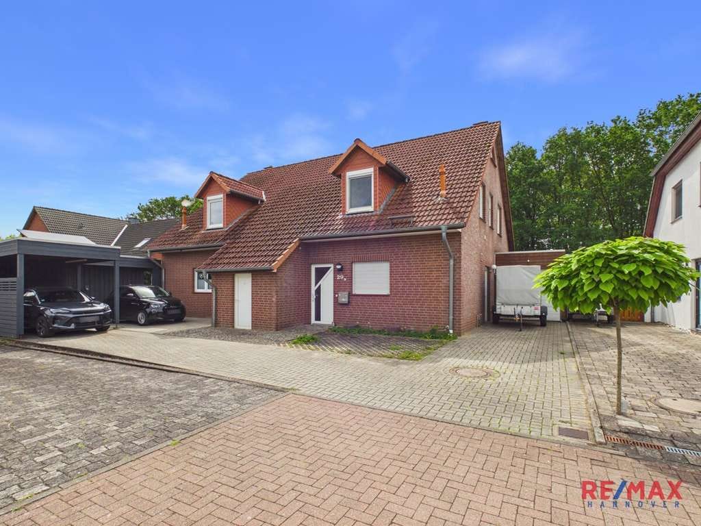 Immobilie in Bad Fallingbostel - Attraktive Doppelhaushälfte in ruhiger Lage von Bad Fallingbostel – 125 m² Wohnfläche & Carport - Bild 0