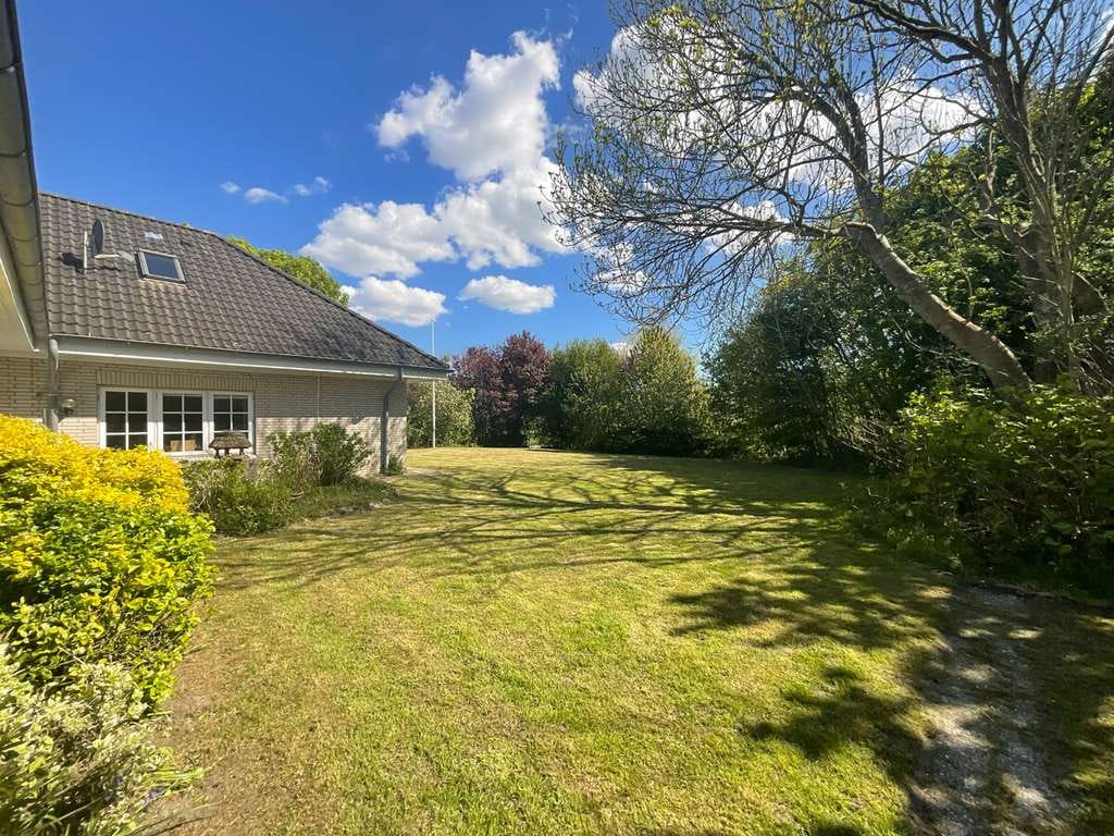 Immobilie in Rodenäs - Ebenerdiges Wohnen mit Weitblick - 2 Wohneinheiten auf großem Grundstück - - Bild 3