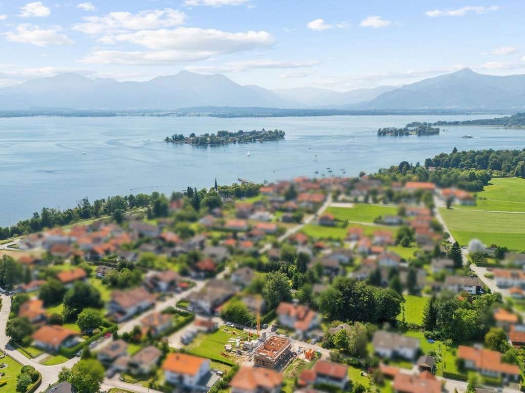Immobilie in Gstadt am Chiemsee - Neubau-Doppelhaushälfte in Gstadt – ca. 173 m² Wohnfläche, Baujahr 2025, Erbpachtgrundstück - Bild 1