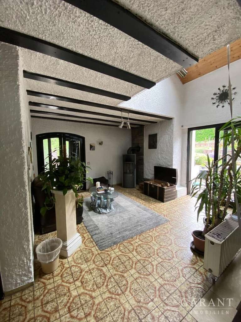 Immobilie in Viereth-Trunstadt - Wohnen mit Mainblick - Gepflegtes Einfamilienhaus mit Ferienwohnungen, Pool & traumhaftem Garten - Bild 0
