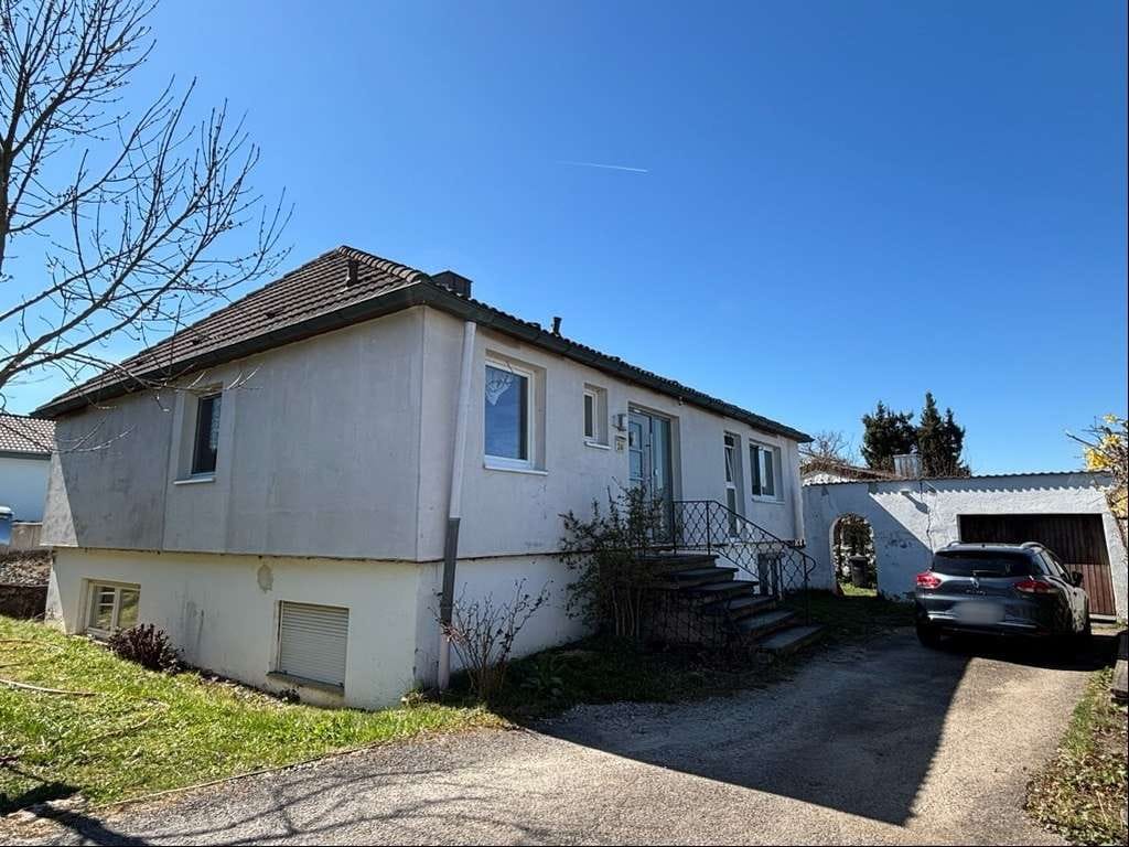 Immobilie in Kirchberg an der Jagst - Wohnhaus mit Nebengebäude und großem Grundstück! - Bild 2