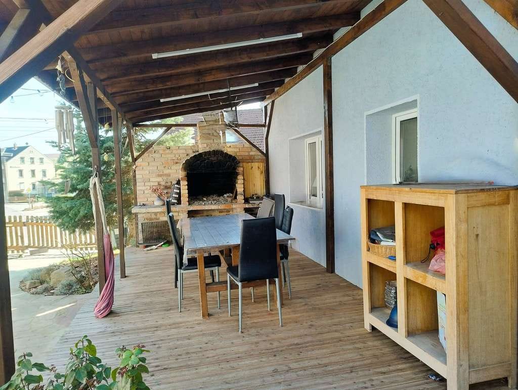 Immobilie in Kreischa - Unabhängig heizen, flexibel leben: Besonderes Zuhause mit Gestaltungs & Zukunftspotenzial - Bild 2
