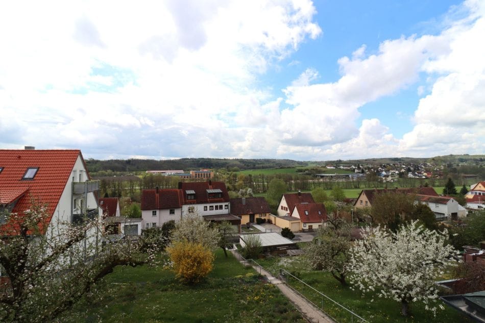 Immobilie in Ansbach - *reserviert*Hier lässt es sich Leben! Viel Platz, ein großes Grundstück und jede Menge Highlights - Bild 3