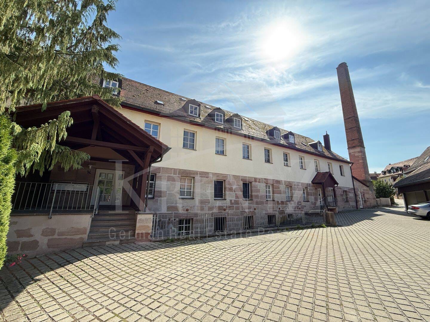 Immobilie in Wendelstein - Außergewöhnliche Galerie-Wohnung in historischem Fabrikensemble - Bild 1