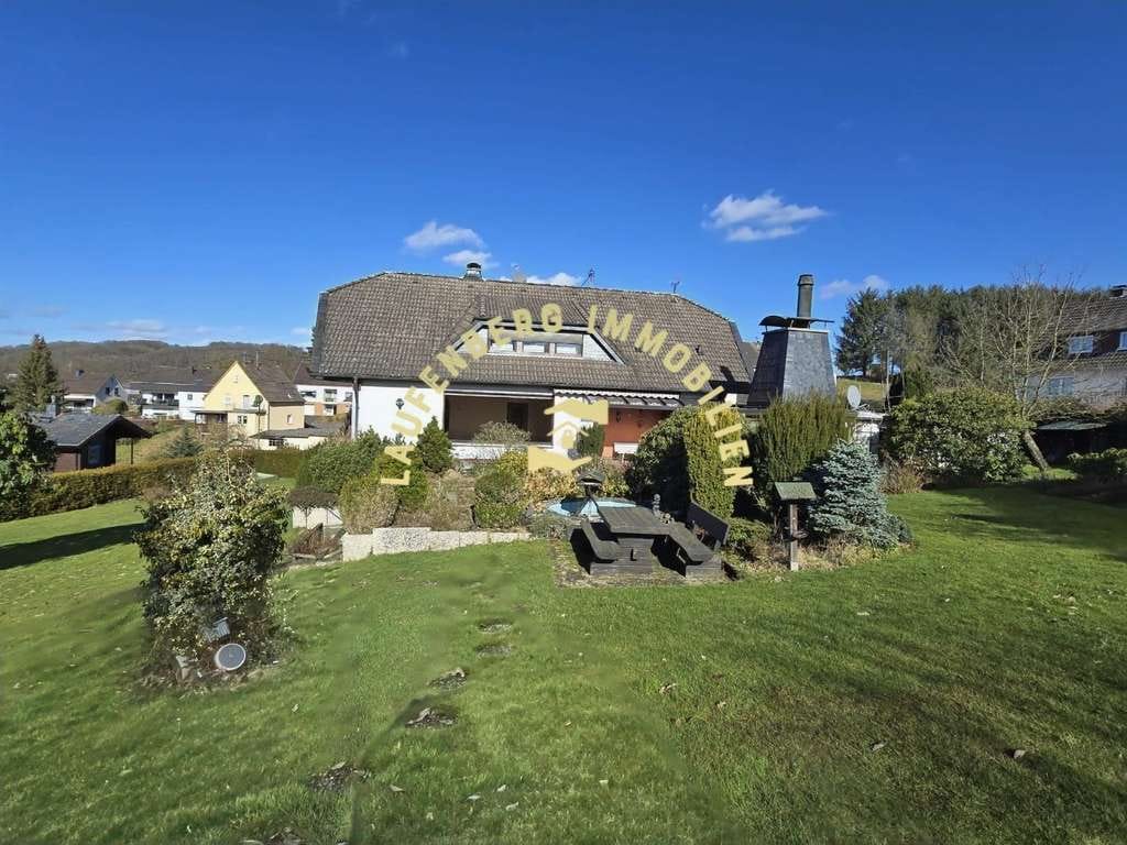 Immobilie in Birkenbeul - Familienidyll mit Weitblick – großzügiges Zweifamilienhaus in ruhiger Lage von Pracht-Niederhausen - Bild 0
