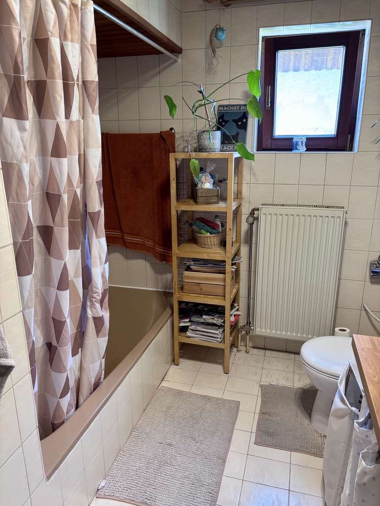 Immobilie in Zeitlarn - Charmante 3-Zimmer-Wohnung mit Garten & Garage - Bild 2