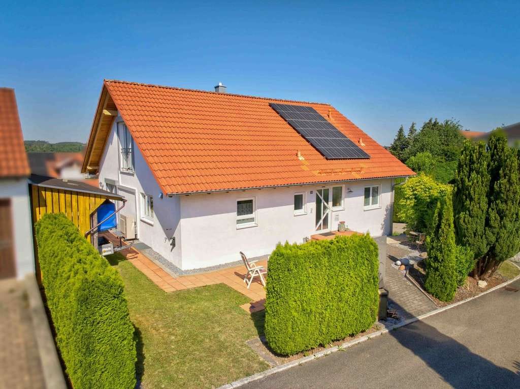 Immobilie in Schwendi - Großzügig wohnen, clever sparen: 199 m² mit PV, Speicher & Klimakomfort- Einfamilienhaus in Schwendi - Bild 1