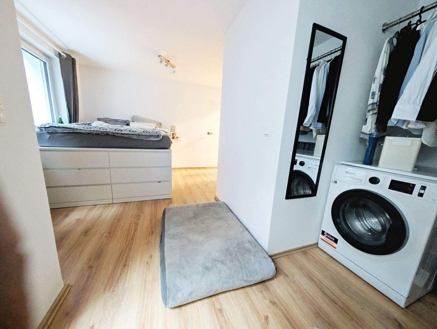 Immobilie in Schleiden - Gepflegtes Mehrfamilienhaus mit 5 Wohneinheiten in ruhiger Lage von Schleiden-Gemünd - Bild 3
