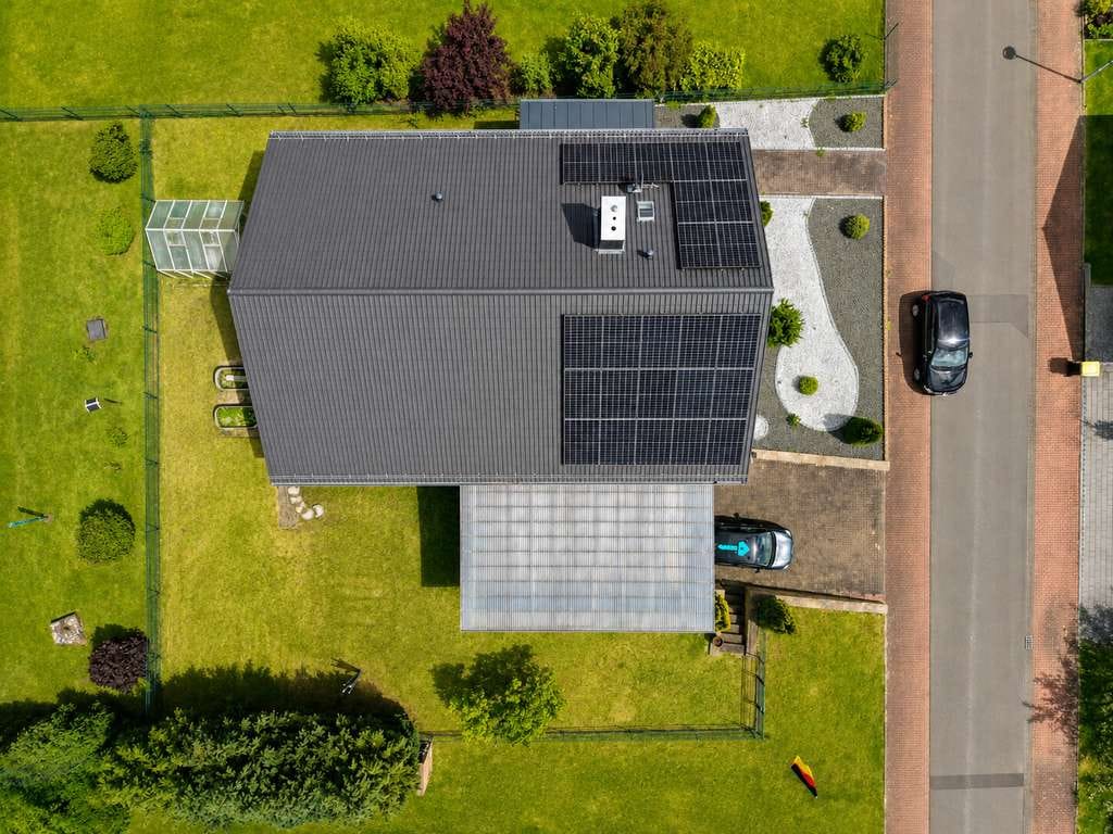 Immobilie in Amöneburg - Zukunftsorientiert wohnen: Einfamilienhaus mit PV-Anlage und Nahwärme-Perspektive - Bild 2
