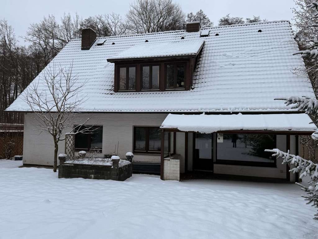 Immobilie in Seevetal - Sanierungsobjekt oder Neubauchance auf 1.010 m² Grundstück in Seevetal-Lindhorst - Bild 0