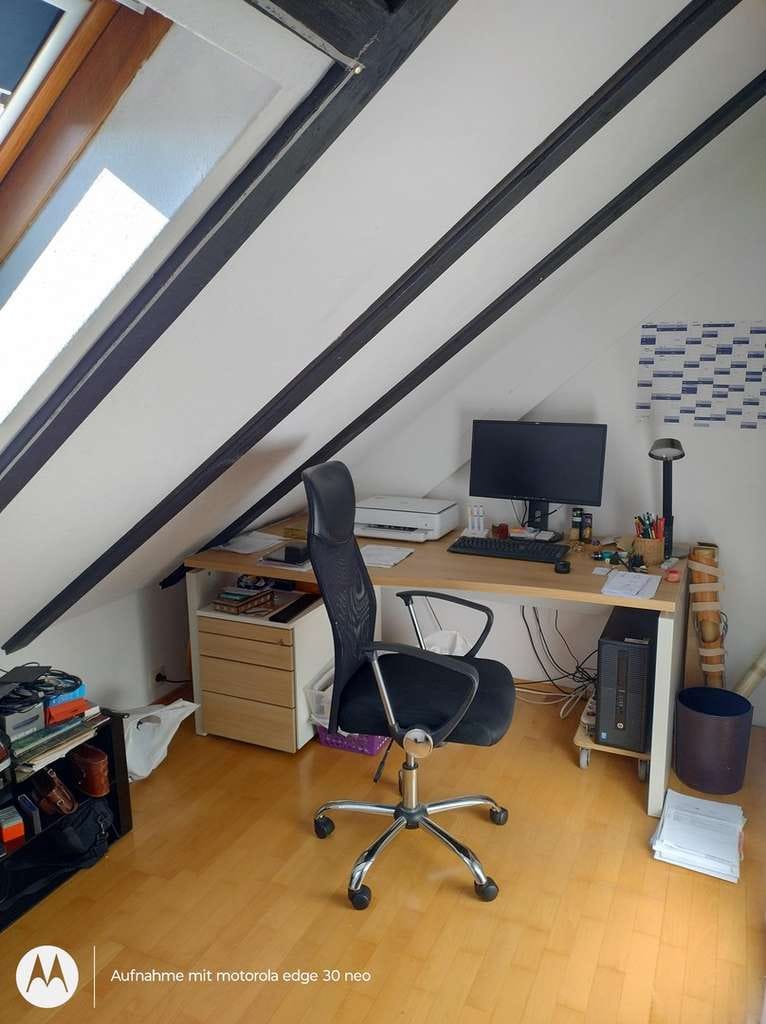 Immobilie in Adelshofen - Freistehendes Einfamilienhaus mit separater Einliegerwohnung - Bild 3