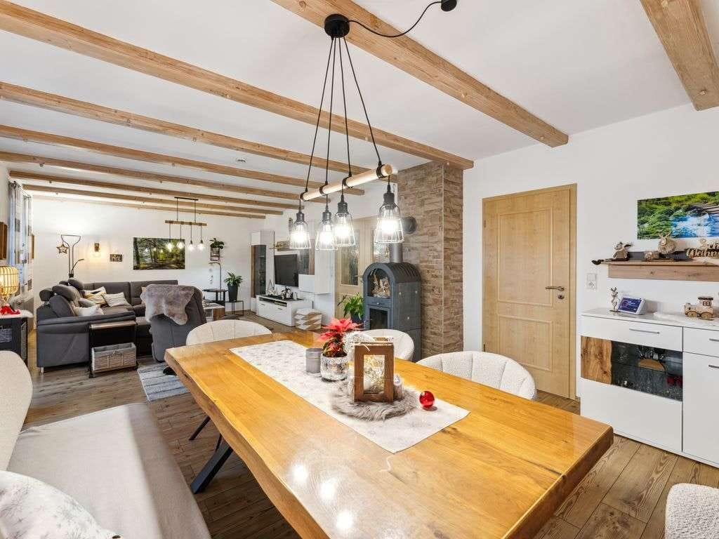 Immobilie in Burgoberbach - Gepflegtes Einfamilienhaus mit Top-Ausstattung in ruhiger Lage von Burgoberbach - Bild 4