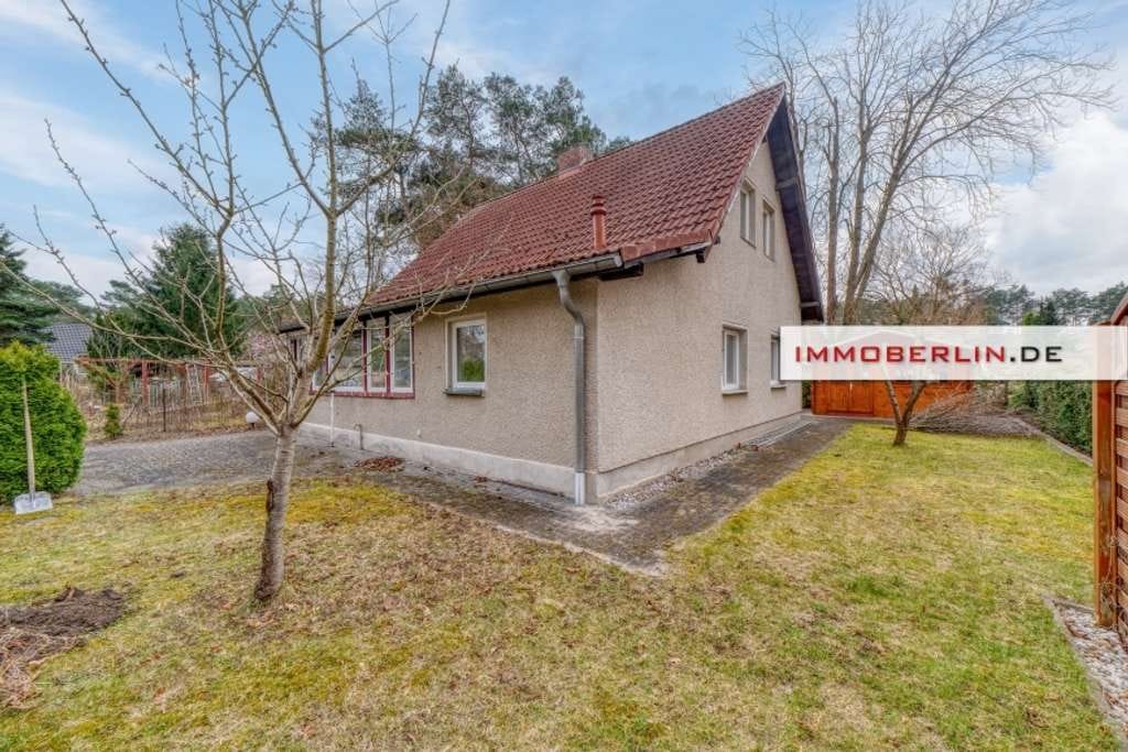 Immobilie in Hohen Neuendorf - IMMOBERLIN.DE - Charaktervolles Haus mit Südgarten in familienfreundlicher Lage im Berliner Speckgür - Bild 2
