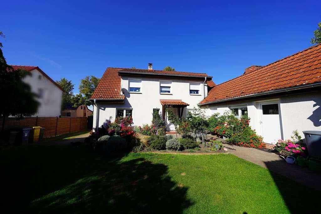 Immobilie in Colbitz - Colbitz - Schön saniertes EFH mit Garage/Werkstatt, beheizte Waschküche auf großem Grundstück - Bild 2