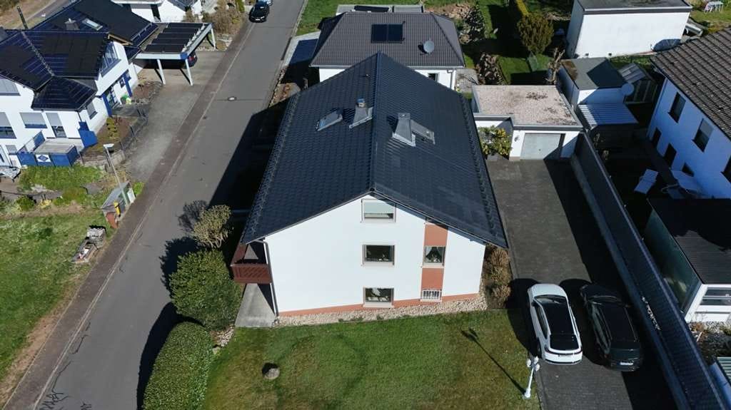 Immobilie in Seck - Äußerst gepflegtes Wohnhaus mit viel Wohnkomfort für Sie und Ihre Familie in Seck. - Bild 3
