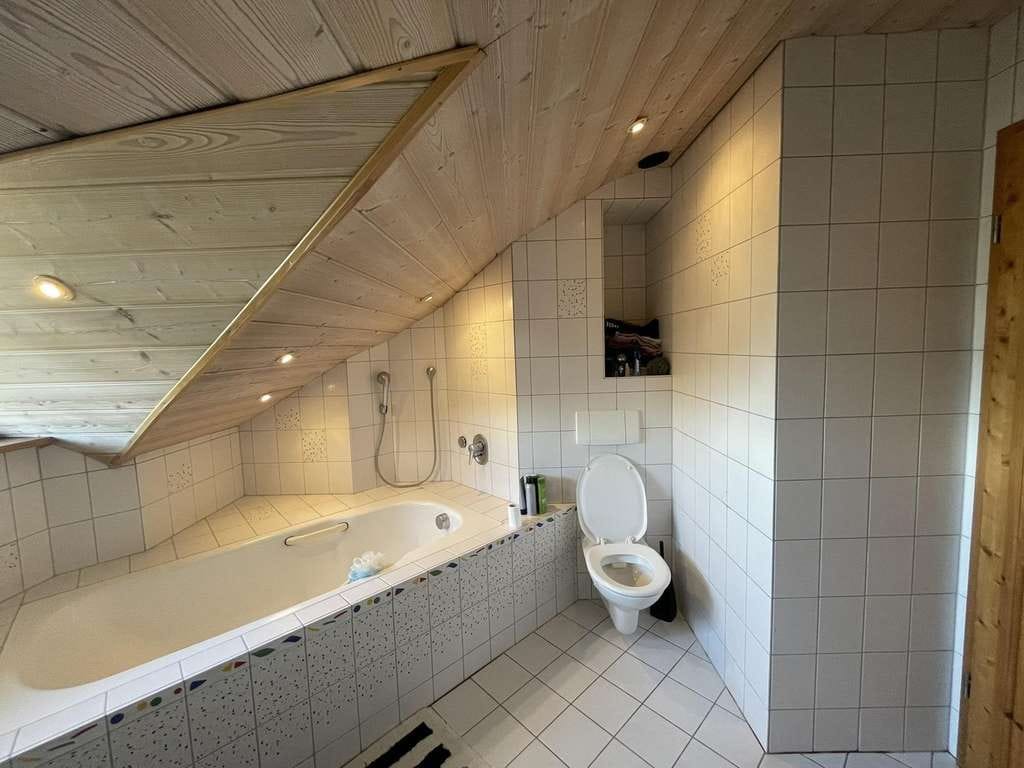 Immobilie in Goldbach - **Dachgeschosswohnung in Top-Lage** - Bild 3