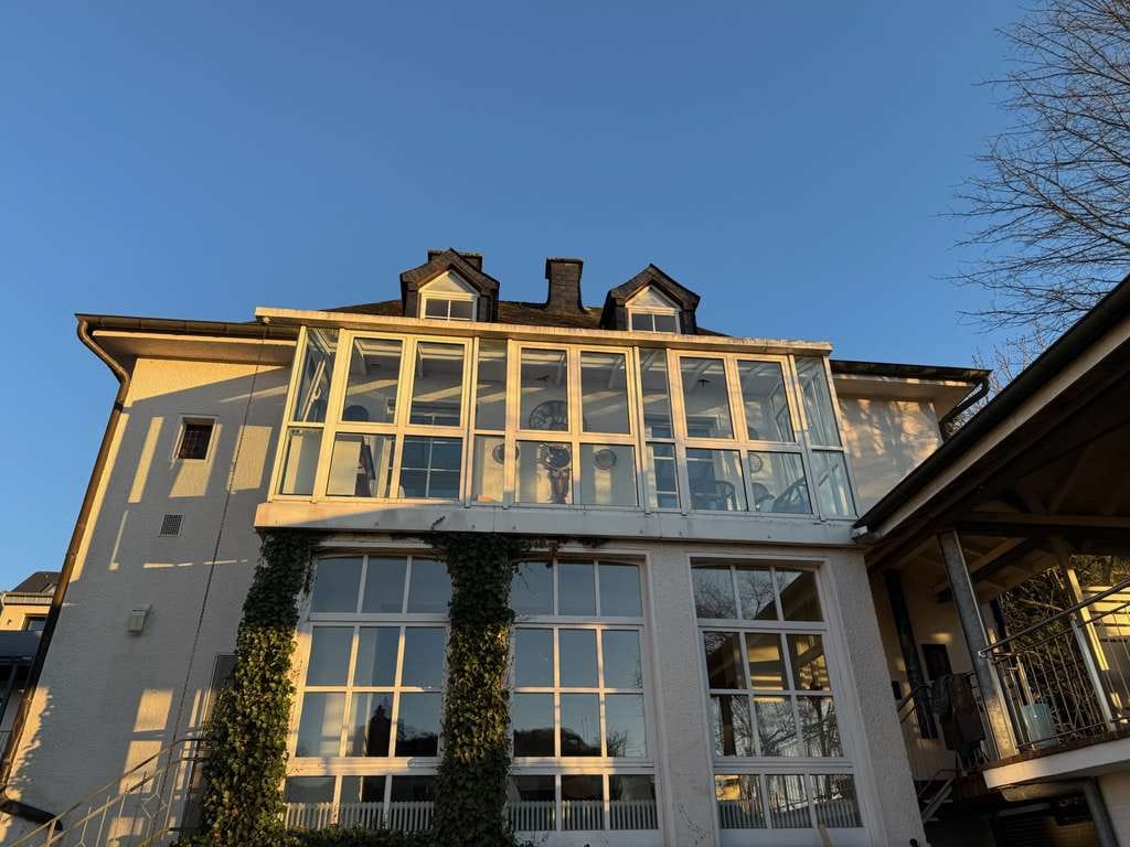 Immobilie in Saarburg - Freistehende Familienvilla mit Burgblick  - Bild 1