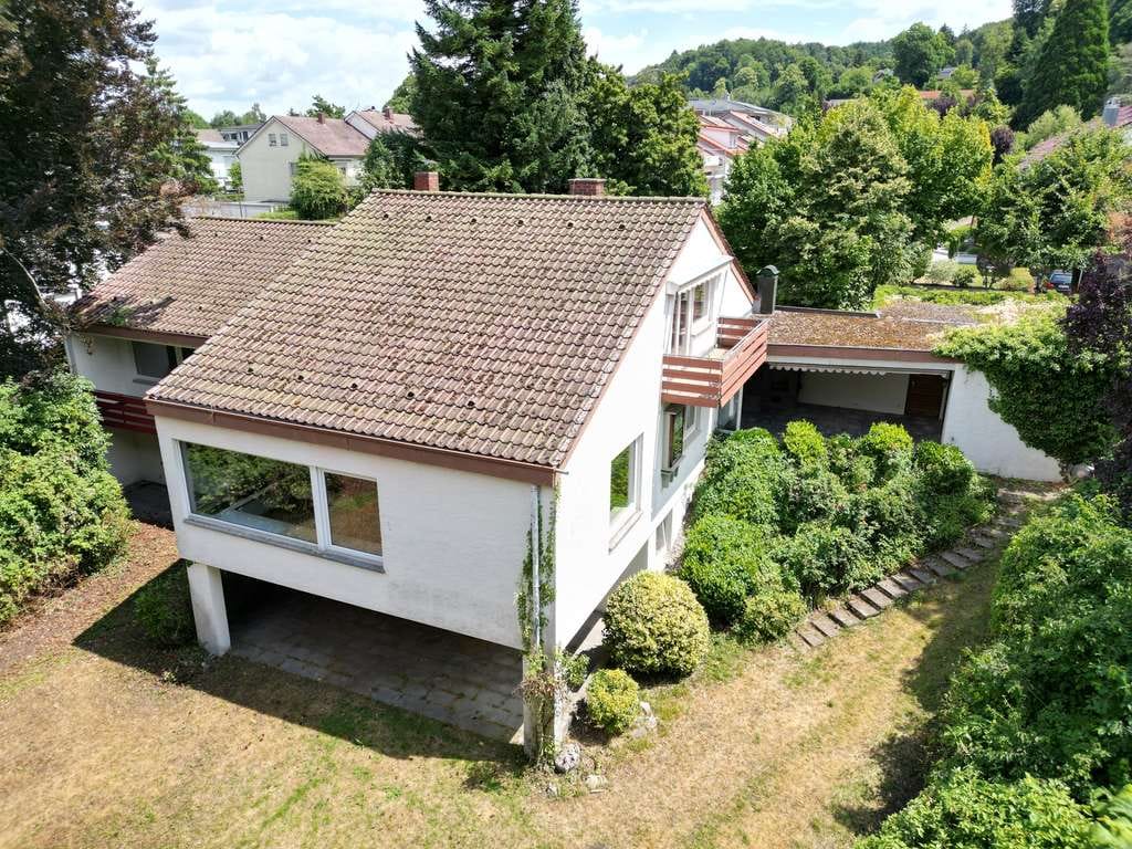 Immobilie in Weingarten - Großzügiges, urban gelegenes Grundstück mit Architektenhaus - Bild 1