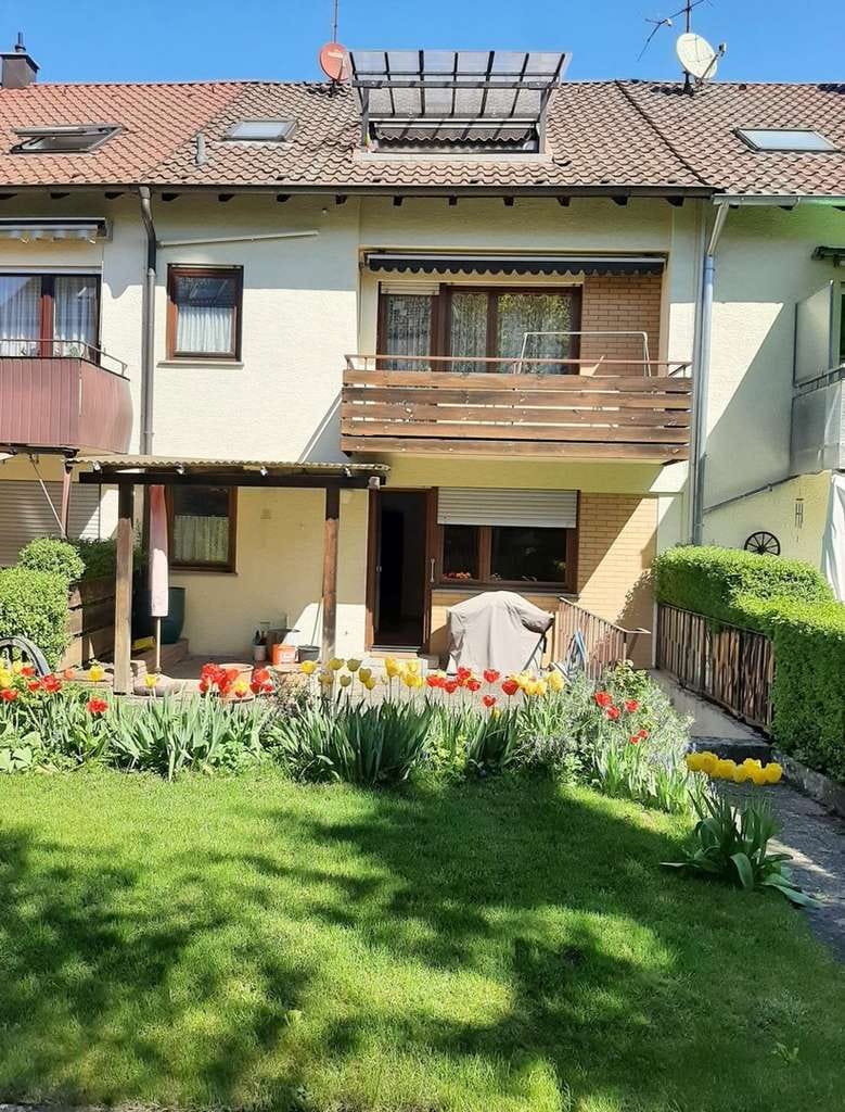 Immobilie in Ditzingen - Großzügiges Reihenmittelhaus von Privat - provisionsfrei - Bild 0