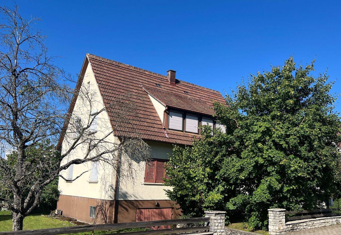 Immobilie in Gomaringen - Haus mit schönem Grundstück in ruhiger und guter Lage - Bild 0