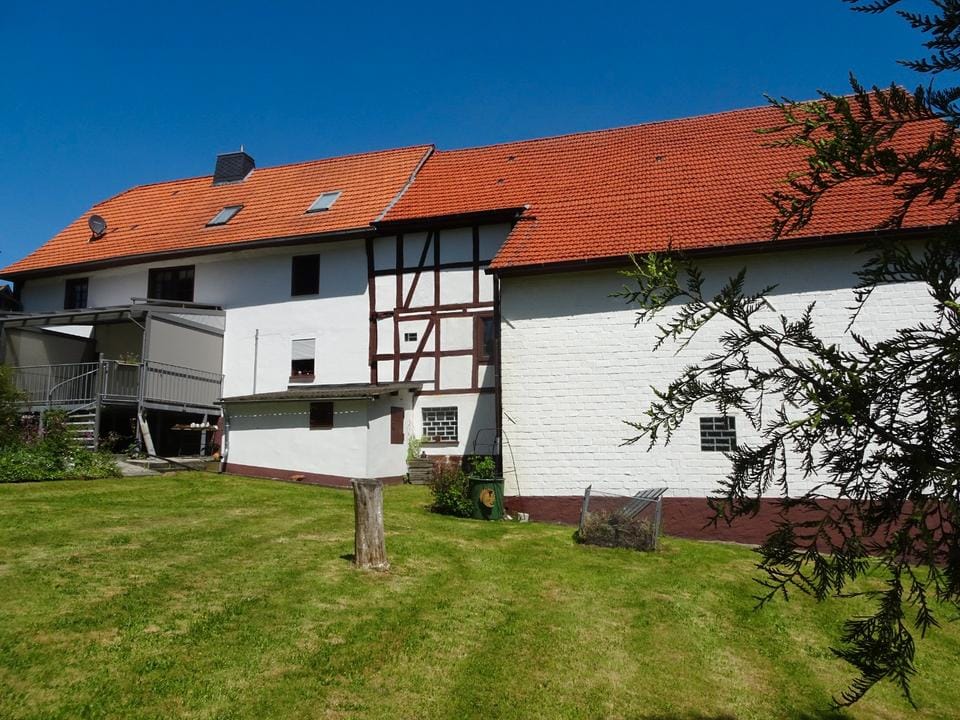 Immobilie in Borken - 1 - 2 Fam. Haus mit Stall- und Scheunengebäude - Bild 0