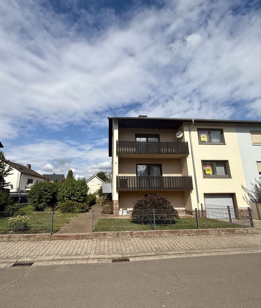 Immobilie in Erzenhausen - Top gepflegtes Ein- bis Zweifamilienhaus in ruhiger Wohnlage - Bild 1