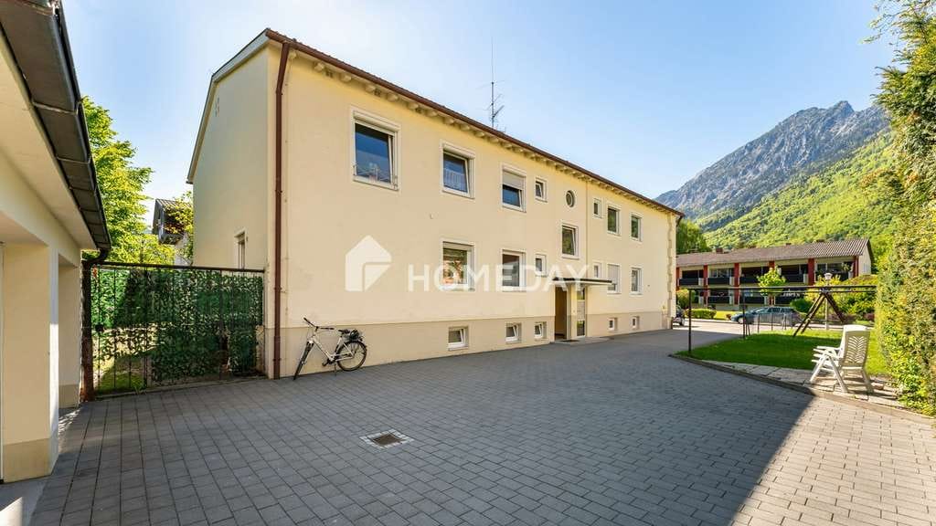 Immobilie in Bad Reichenhall - Gepflegtes MFH mit großem Grundstück, Entwicklungspotenzial und attraktiven Nutzungsmöglichkeiten - Bild 0
