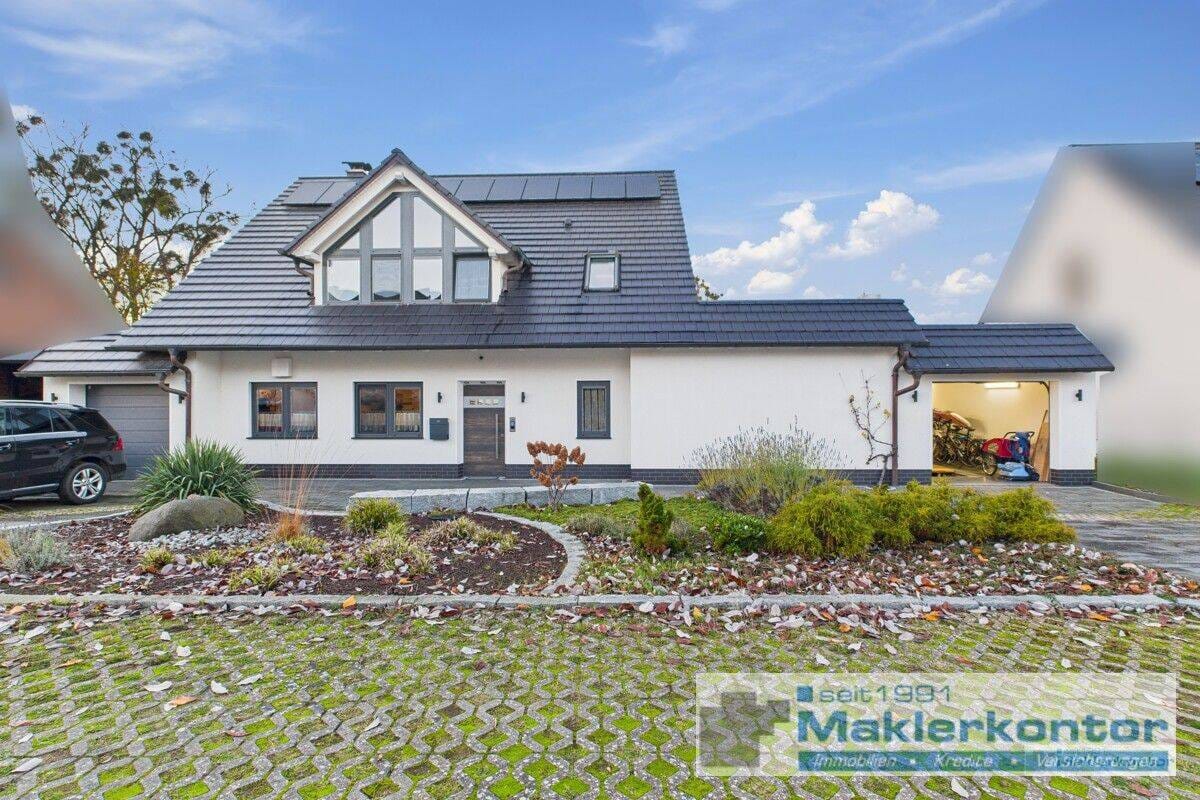 Immobilie in Waren (Müritz) - Exklusives Anwesen mit Schwimmbad, Garage und Dachterrasse an der Südmüritz - Bild 1