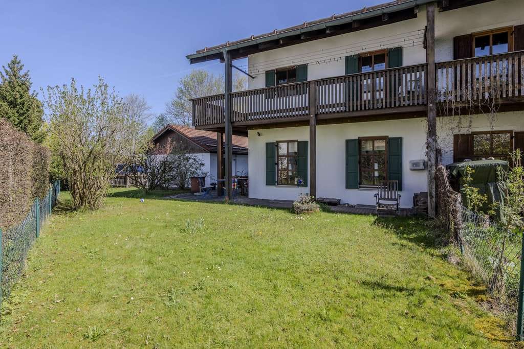Immobilie in Sauerlach - Charmantes, bezugsfreies Reiheneckhaus im modernen Landhausstil – Ruhe, Sonne und großzügiges Wohnen - Bild 0