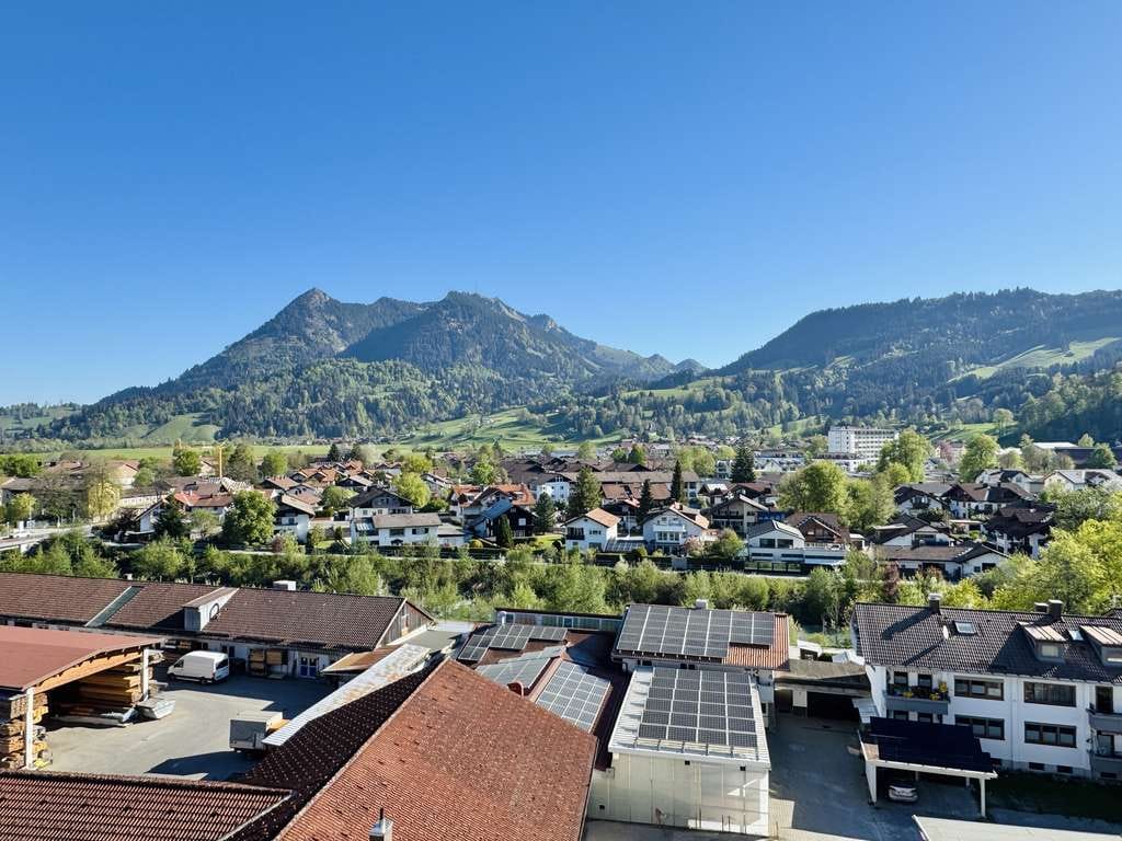 Immobilie in Sonthofen - Hoch oben, mit Blick auf Grünten & Oberstdorfer Berge - Bild 3
