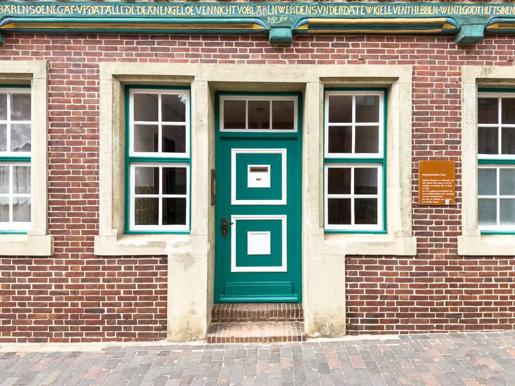 Immobilie in Wilster - Das „Hudemannsche Haus“ von 1596: Historisches Eigenheim mit Einliegerwohnung oder hochrentables ... - Bild 1