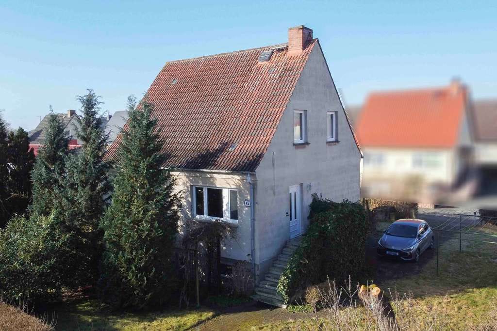 Immobilie in Samtens - Jetzt anpacken, gestalten, einziehen – Familienhaus mit Potenzial in Samtens auf Rügen - Bild 0