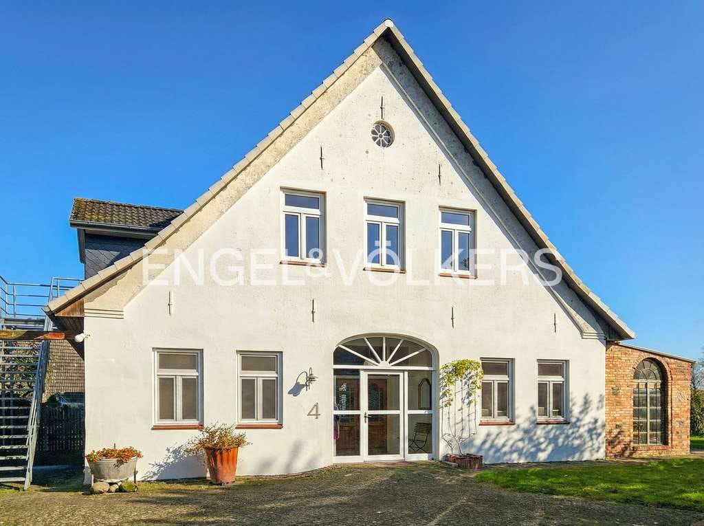 Immobilie in Breddorf - Historischer Charme trifft modernen Wohnkomfort – Repräsentatives Zweifamilienhaus mit Einliegerw... - Bild 0