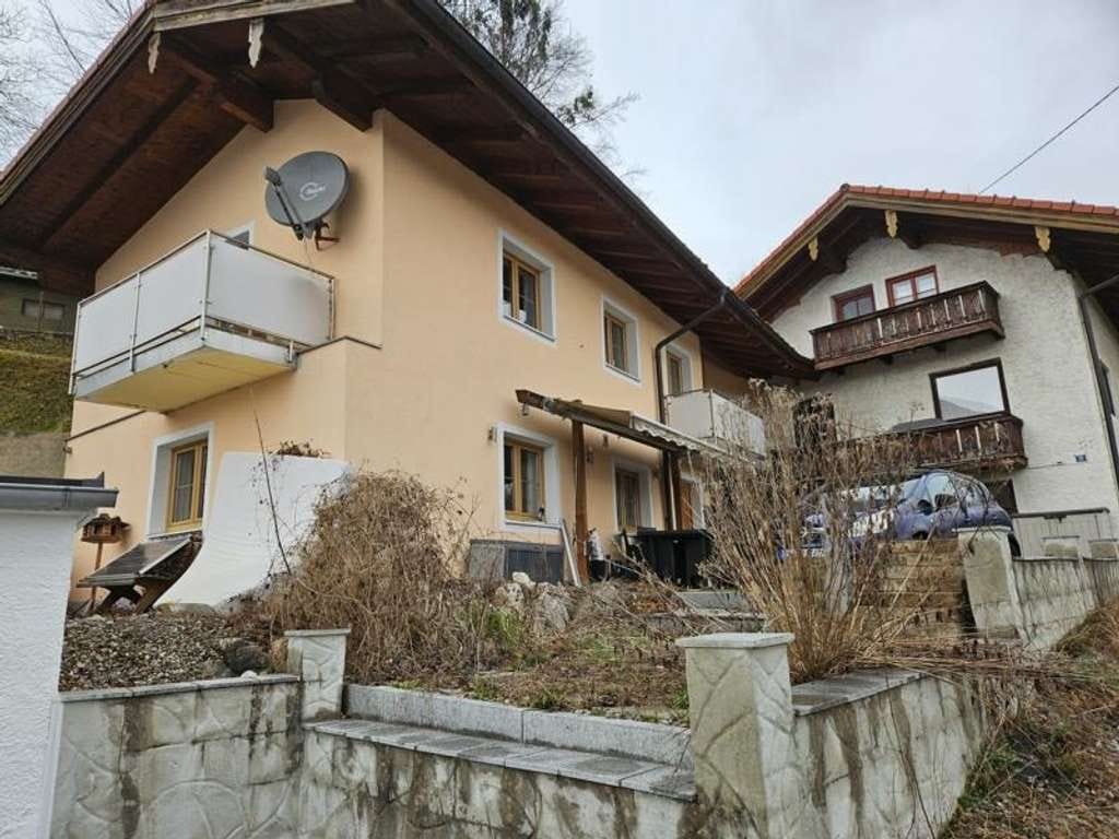 Immobilie in Bergen - Nicht ruhig, aber sehr günstig und ohne zusätzliche Käuferprovision ! - Bild 1