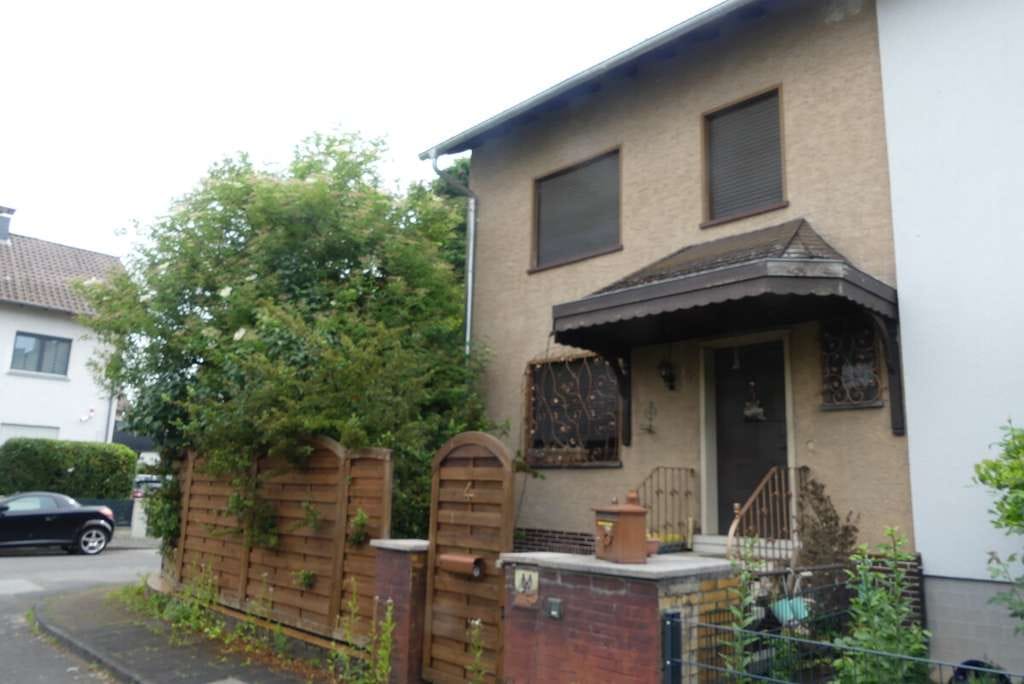 Immobilie in Bruchköbel - "Besondere Gelegenheit in Bruchköbel" Haus mit großem Garten in guter Lage - Bild 1