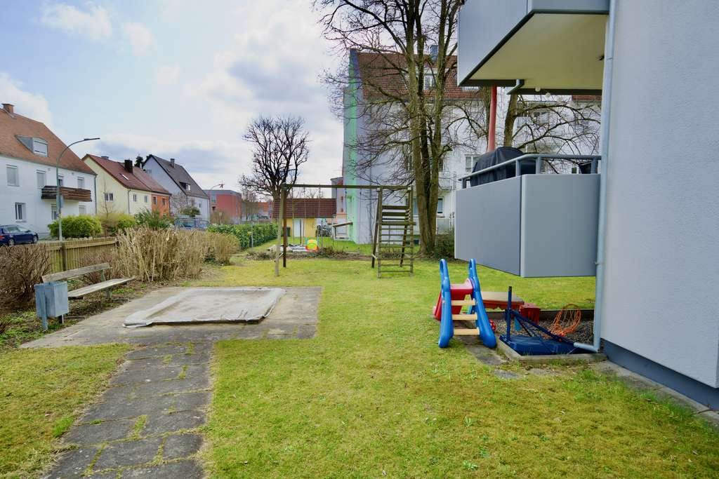 Immobilie in Freising - Großzügige 4-Zimmer Wohnung mit überdachtem Balkon und Einzelgarage (Whg. 6)  - Bild 4