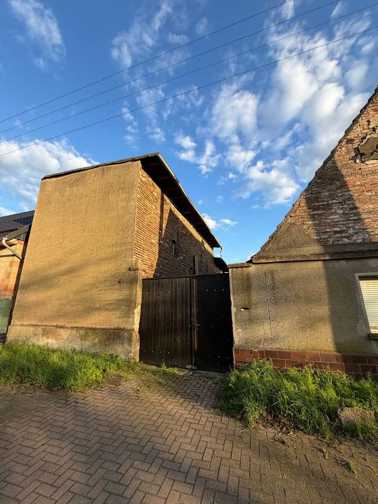 Immobilie in Zörbig - Bauernhaus auf 2600 m² Grundstück in Ortsrandlage - provisionsfrei - Bild 1
