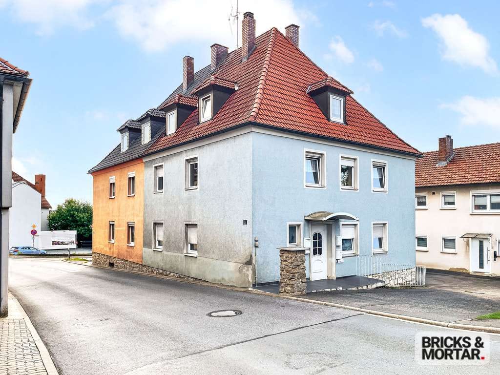Immobilie in Lichtenfels - Solides 3-Parteienhaus in Schney – Kapitalanlage mit Potenzial oder teilweiser Eigennutzung - Bild 0