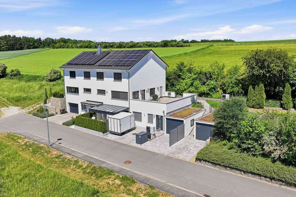 Immobilie in Altheim - Einzigartig! Neuwertige 4,5 Zimmer Maisonette-Wohnung mit modernen Highlights - Bild 0