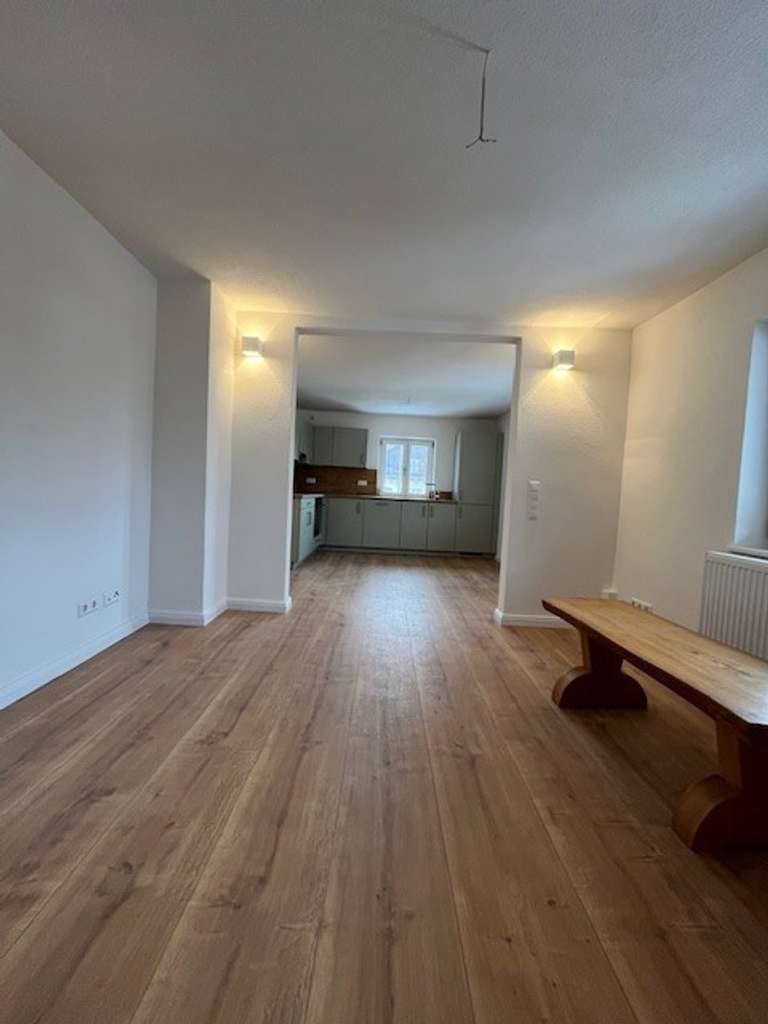 Immobilie in Bad Kohlgrub - Neu sanierte Wohnung mit Balkon in Bad Kohlgrub  ....    ERSTBEZUG ....
 - Bild 3