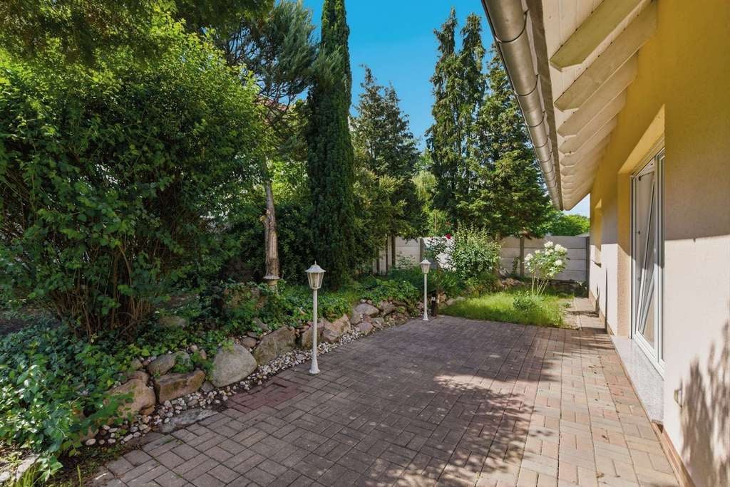 Immobilie in Muldestausee - Wunderschönes Einfamilienhaus am Muldenstausee/ Mühlbeck mit Pool und großem Grundstück zu verkaufen - Bild 1