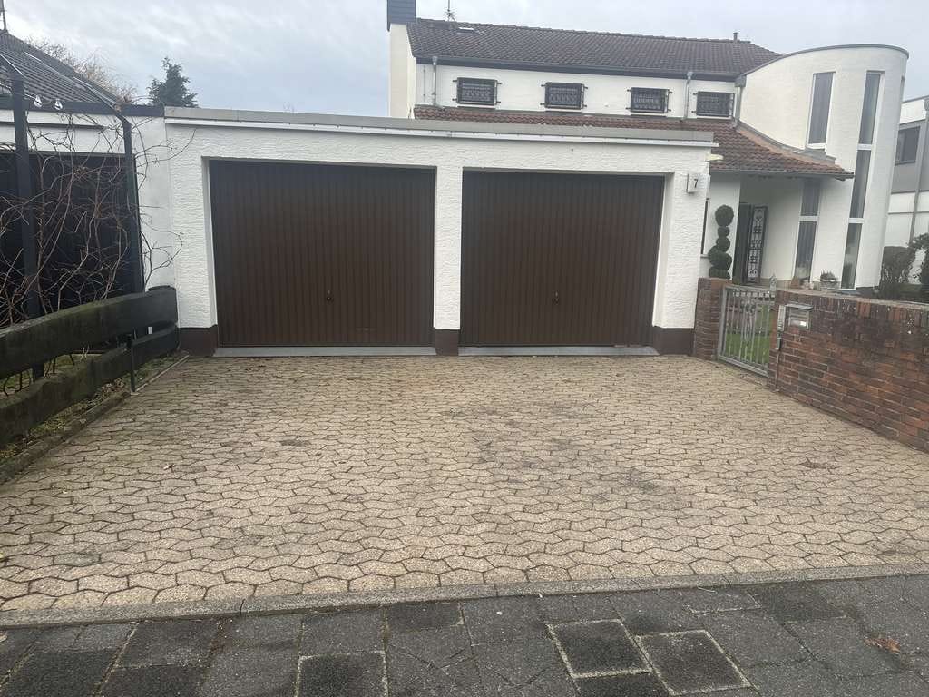 Immobilie in Großkrotzenburg - Geräumiges Zweifamilienhaus, Doppelgarage, Traumgarten - Bild 3