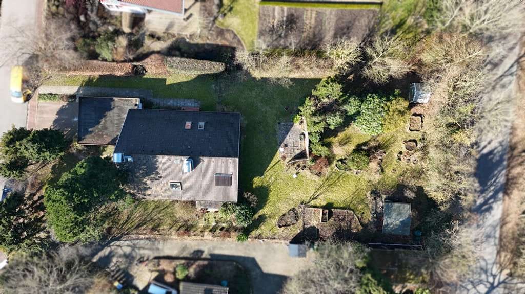 Immobilie in Warder - Einfamilienhaus mit Einliegerwohnung und Doppelgarage in ruhiger Wohnlage von Warder - Bild 2