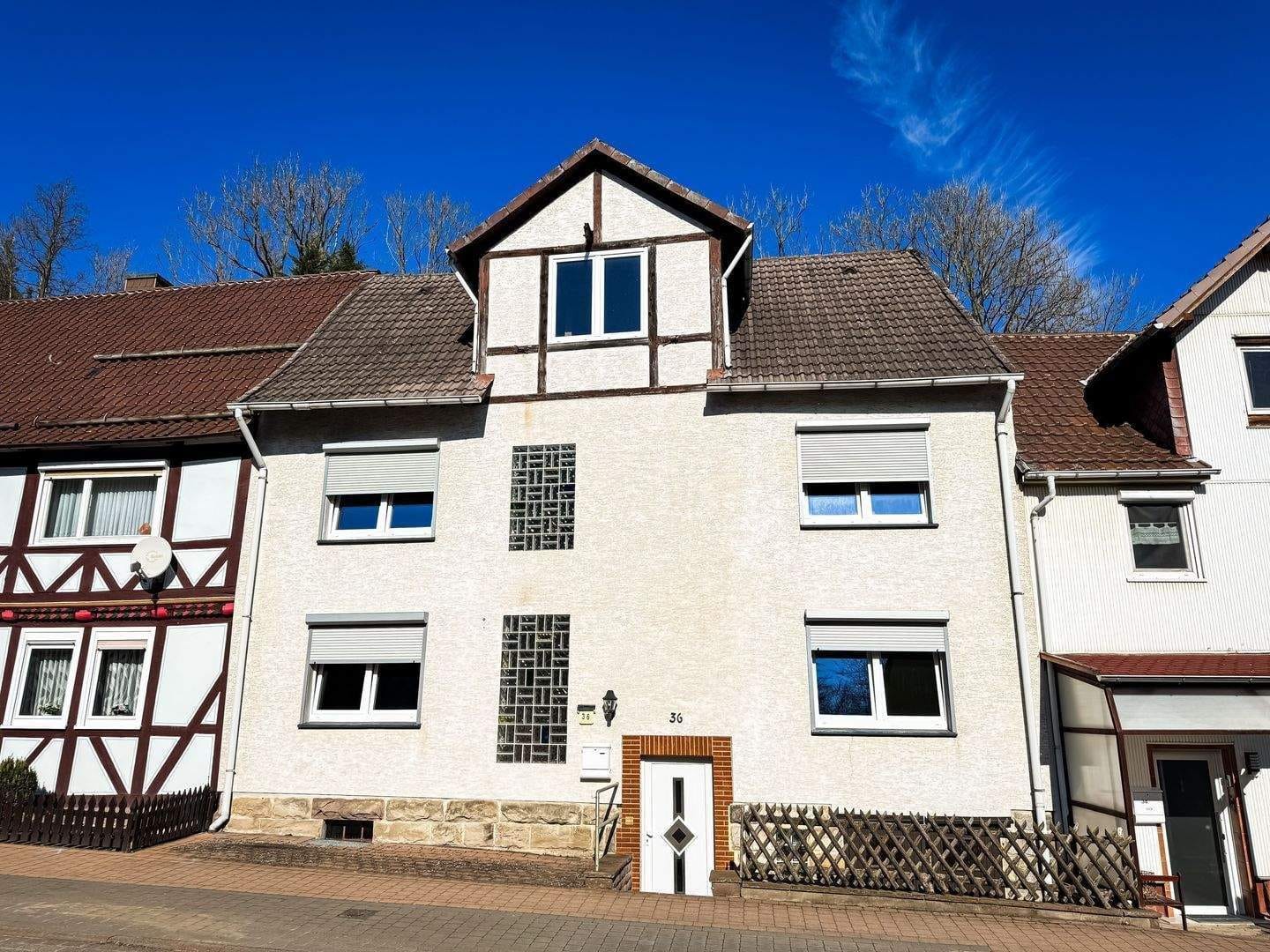 Immobilie in Großalmerode - Projekt für Handwerker: Massiv gebautes Einfamilienhaus in Rommerode - Bild 0