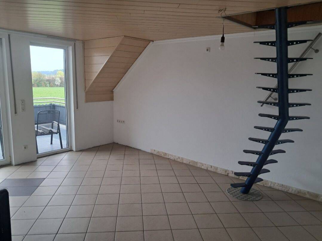 Immobilie in Hemau - Helle, offene Wohnung mit Garten - Bild 2