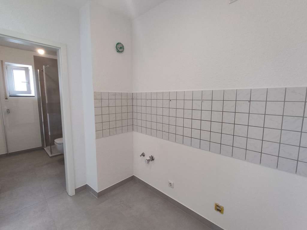 Immobilie in Waldböckelheim - Jetzt selbst einziehen: Hochwertig sanierte 1-ZKB mit Balkon + Stellplatz in schöner Wohnlage - Bild 4