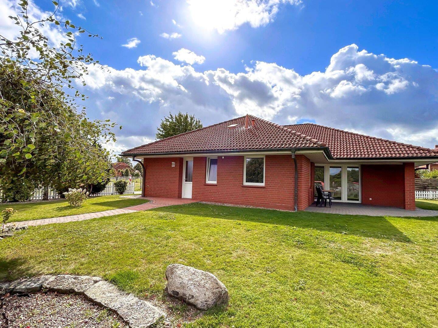 Immobilie in Leese - Leben wie im Urlaub – Bungalow-Traum mit 142 m² zwischen Weser und Steinhuder Meer! - Bild 2