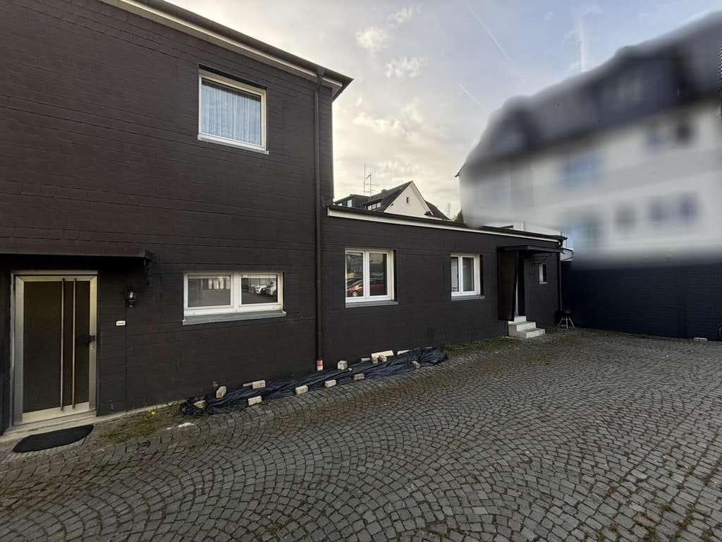 Immobilie in Bergneustadt - Interessantes Einfamilienhaus in zentraler Lage! - Bild 2