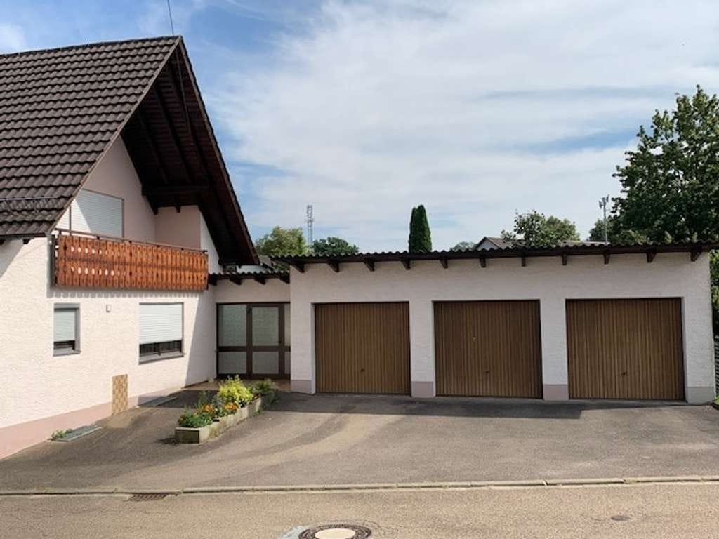 Immobilie in Holzheim - Einfamilienhaus mit großzügigem Platzangebot in Weisingen
 - Bild 4