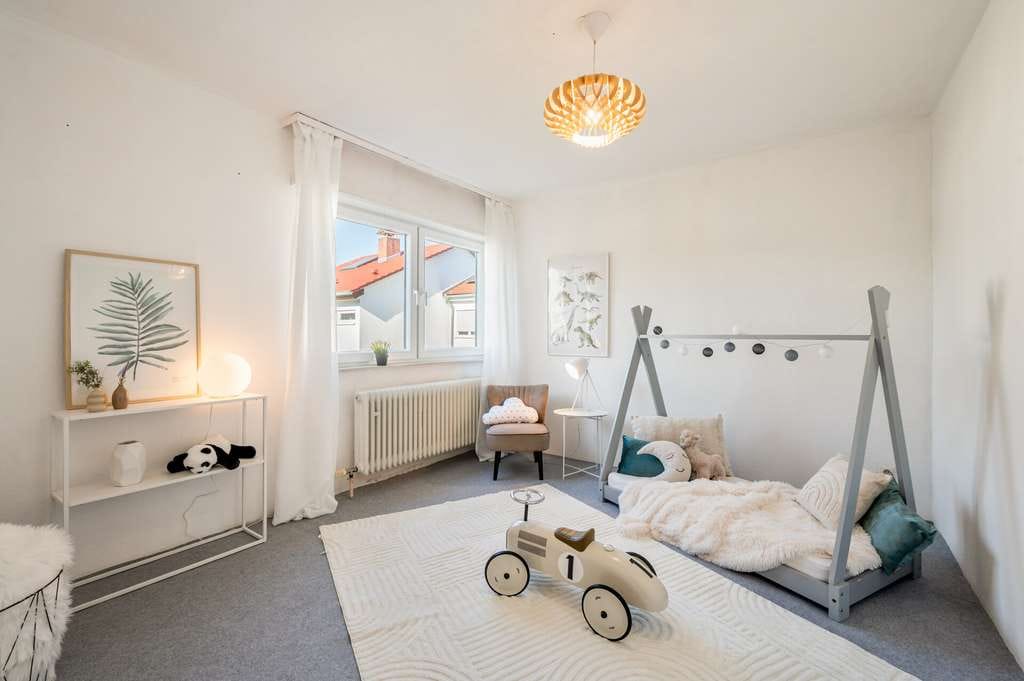 Immobilie in Ladenburg - Charmantes Reihenmittelhaus mit Garten, Garage und Platz für die ganze Familie - Bild 3